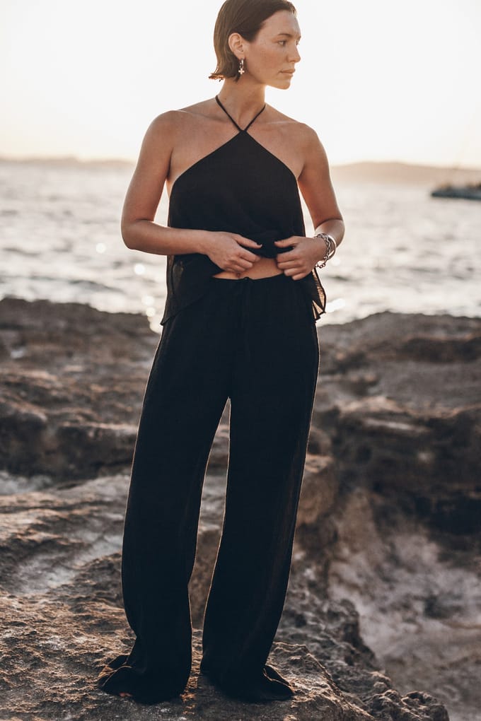 Mikuta The Black Flowy Pants Black Maat: S | Wijde Broeken Outlet | Dames | Zwart