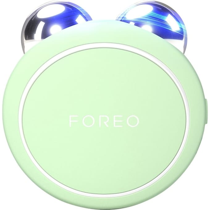 FOREO BEAR™ 2 go compact microcurrent apparaat met 6 intensiteiten en 2 microcurrent patronen, Pistachio