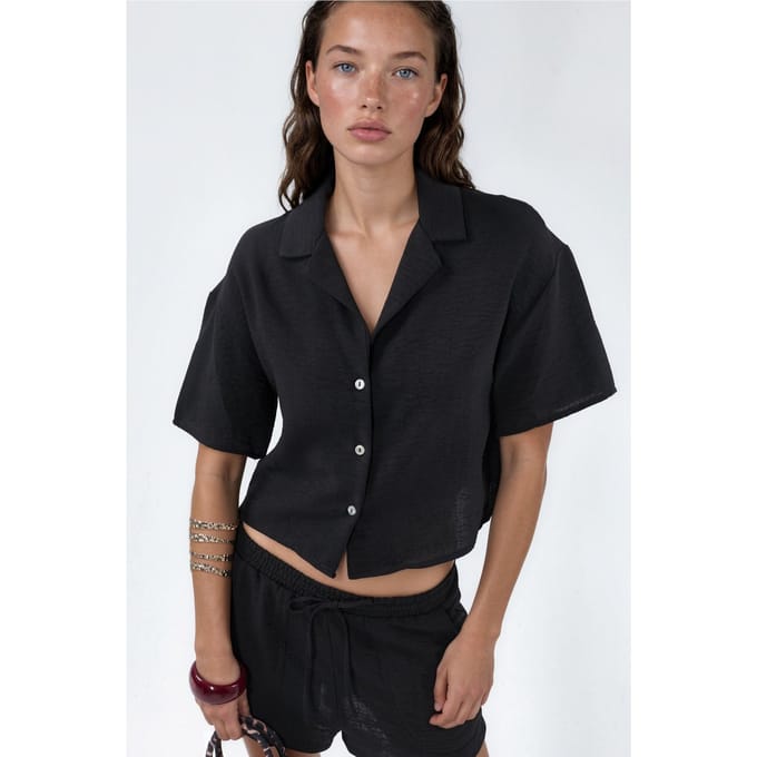 Gestructureerd Korte Crop Shirt met Knopen Sluiting