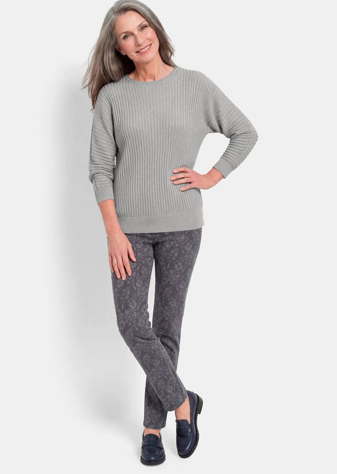 Zachte tricot pullover met glanzend garen - grijs - Gr. 40/42 van Goldner Fashion