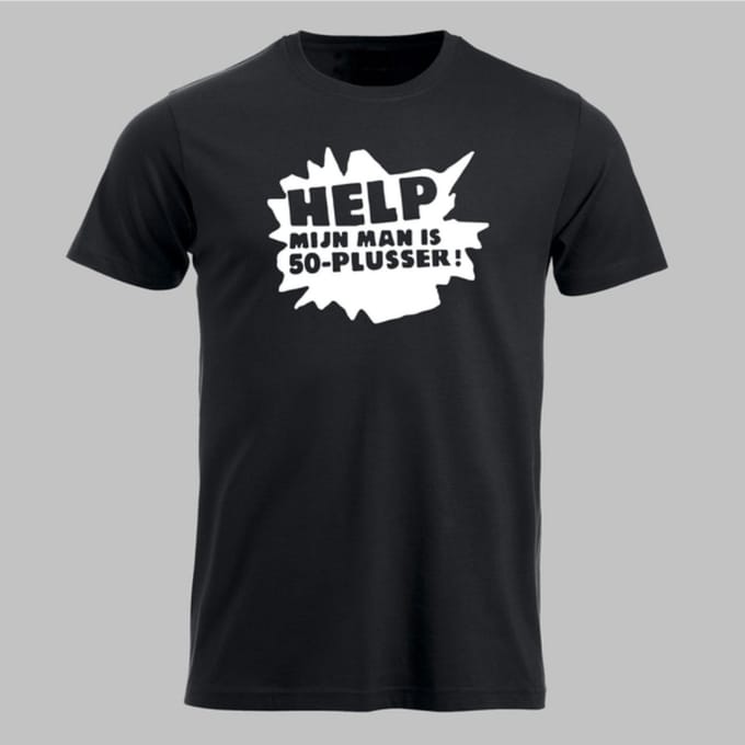 Help! Mijn man is 50-plusser - Tshirt Zwart - maat L - 50 jaar - Abraham - Feest