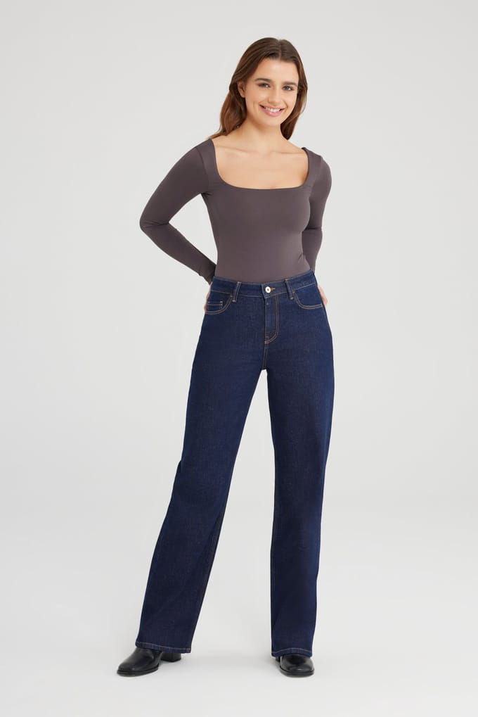 Nova jeans met middelhoge taille, normale lengte, 5 zakken, onbewerkt