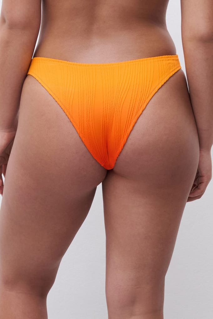 Chantelle Sw Bo. Tanga Std Std W. Sunrise Tie & Dye Maat: OS | Bikini's Outlet | Dames | Oranje