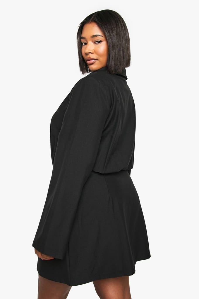 boohoo Dames Plus Gold Button Shift Shirtjurk | Black | Maat: 26