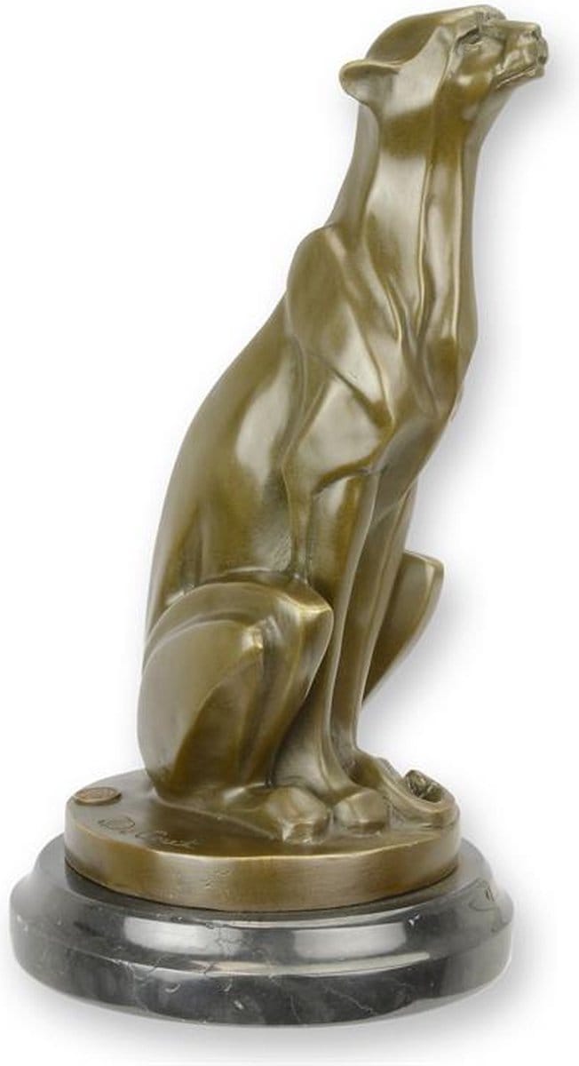EEN BRONZEN BEELD VAN EEN ZITTENDE JACHTLUIPAARD