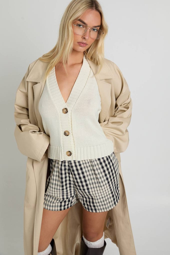 boohoo Dames V-hals gebreide lichtgewicht vest met knopen | Cream | Maat: Small