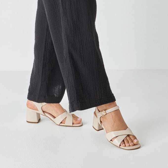 Tamaris Comfort Essentials Dames Sandalen - IVOOR LAK