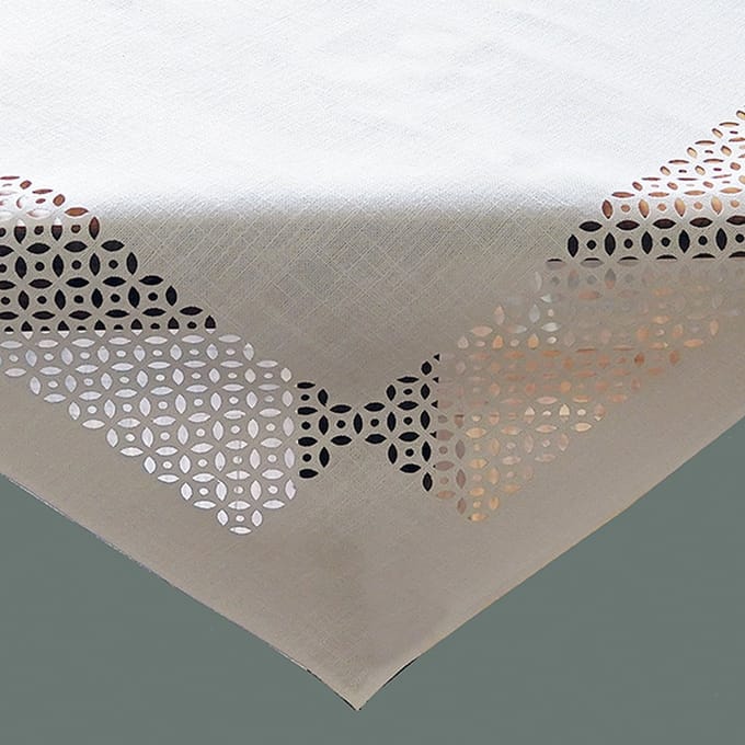 Tafelkleed -Wit met opengewerkte rand - 130 x 170 cm