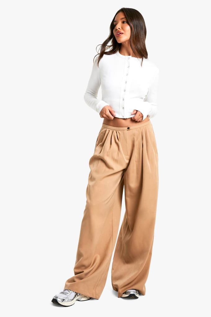 boohoo Dames Geploegde geweven wijde pijpenbroek | Camel | Maat: 36