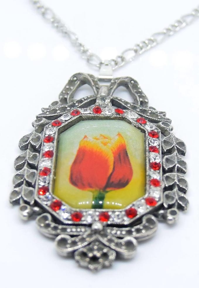 Zeeuws Meisje-Hanger met ketting-rood wit swarovski kristal-Tecla tulp