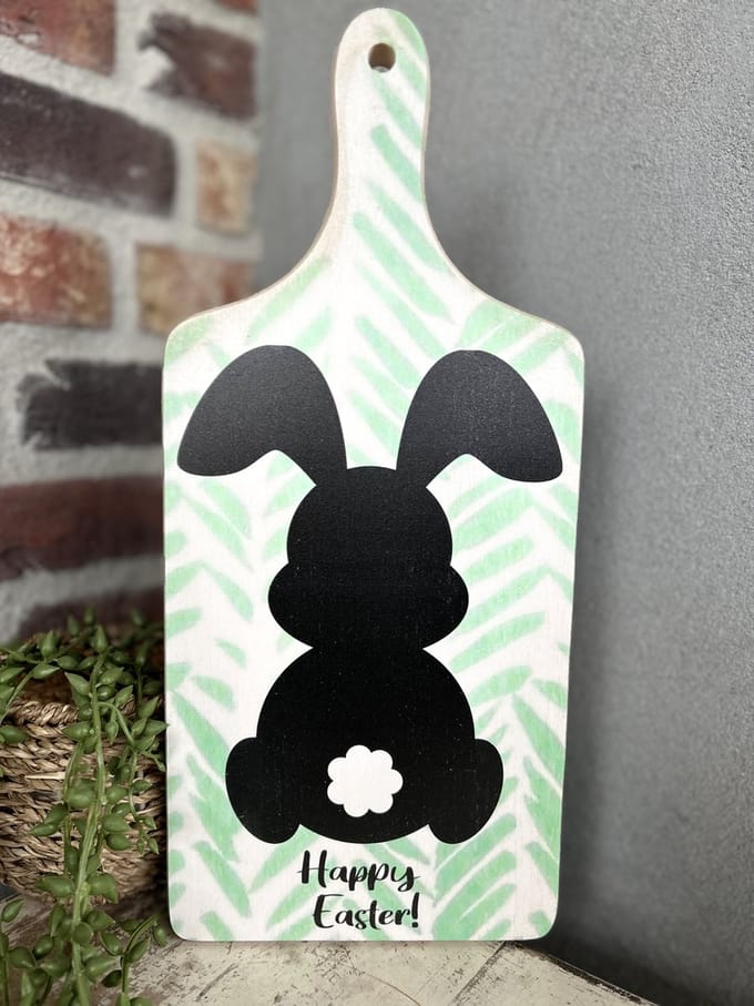 Creaties van Hier - Serveerplank - Pasen - Paasdecoratie - Happy Easter - 35 cm