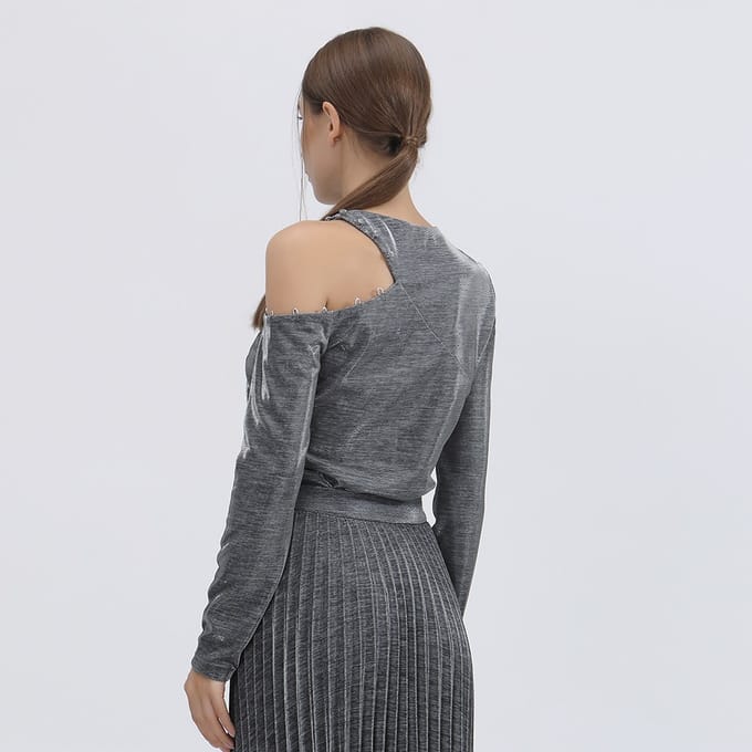 Asymmetrische glinsterende top met op off-shoulder