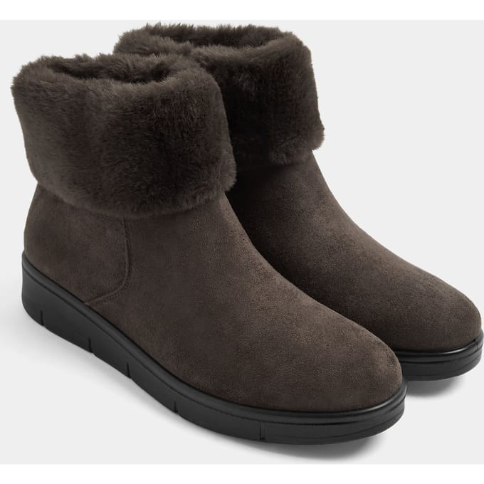 Yours Chocoladebruine Enkellaarzen Van Imitatiesuède Met Bontafwerking In Brede Epasvorm Size 42E