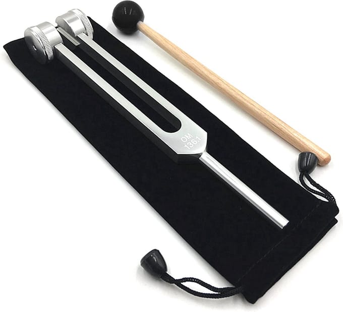 Finnacle - Stemvork-Mid Ohm 136,1Hz-Hart Chakra-Set-Incl. Siliconen Houder, Zakje & Stoothoutje