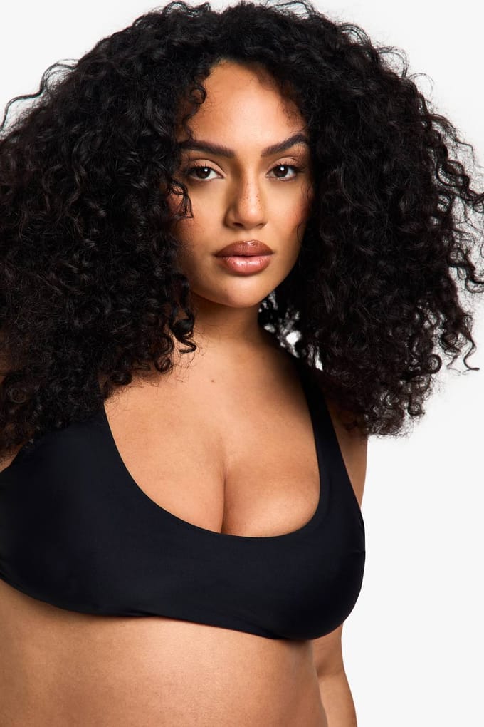 boohoo Dames Plus Swimwear Essentials Crop Bikini Top | Black | Maat: 20