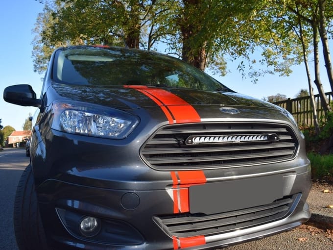 Grille Kit - Lazer - Linear 18 - Set - Ford - Courier - 2014-2018