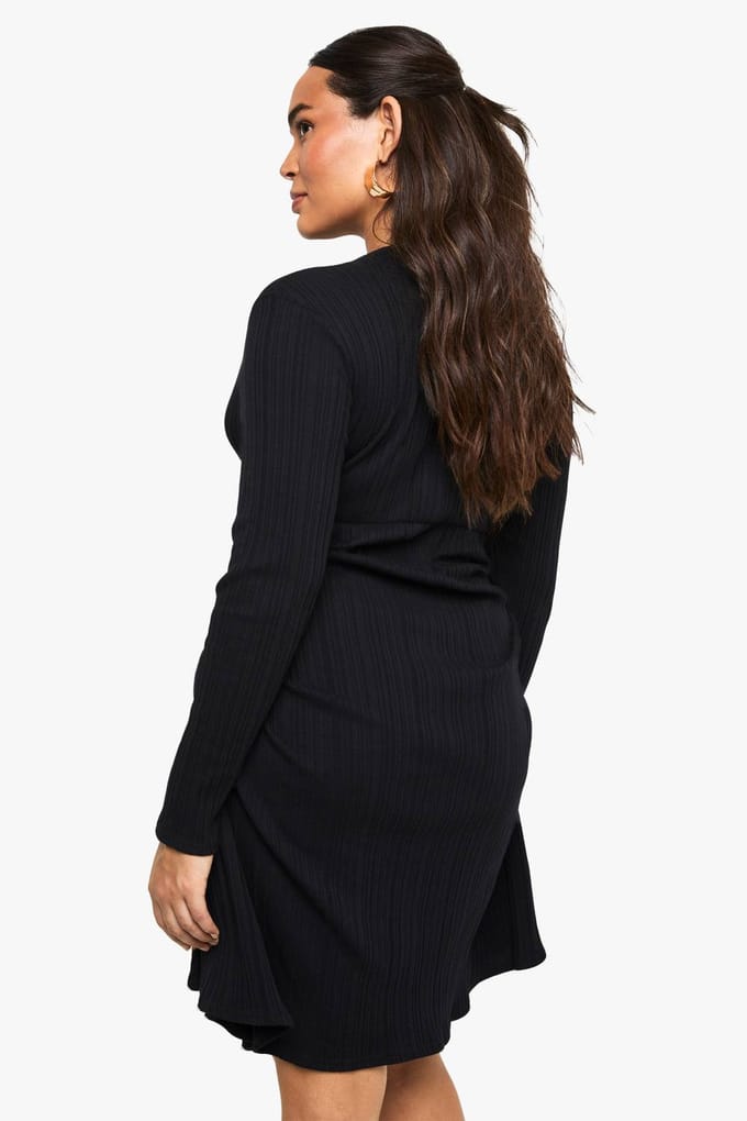 boohoo Dames Plus katoen rib ruched mini-jurk | Zwart | Maat: 54