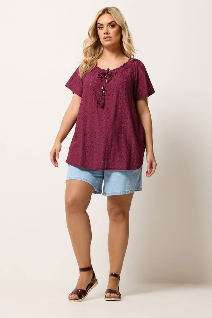 Yours Bordeauxrode Top Met Broderie Anglaise Size 50-52