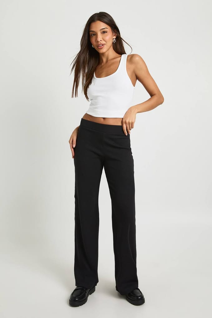 boohoo Dames Basic Rib Broek met rechte pijpen | Zwart | Maat: 38