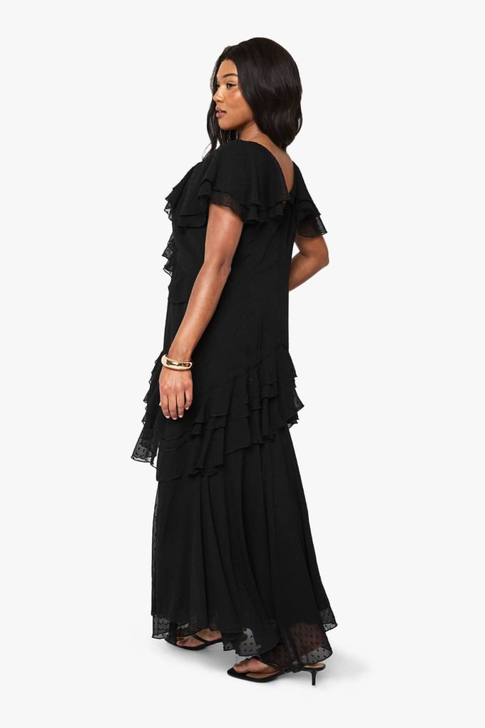 boohoo Dames Plus Dobby Chiffon Maxi-jurk met ruchesdetail | Zwart | Maat: 44