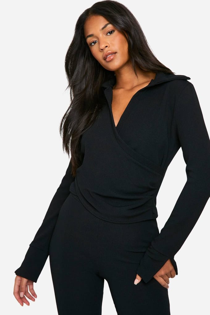 boohoo Dames Tall Crinkle Wrap Top en Flared Trouser Co-ord | Zwart | Maat: 46