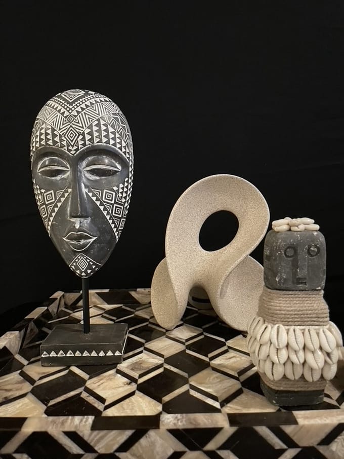 Wants&Needs Ornament Mask Bruin 13 X 7.5 X 32.5