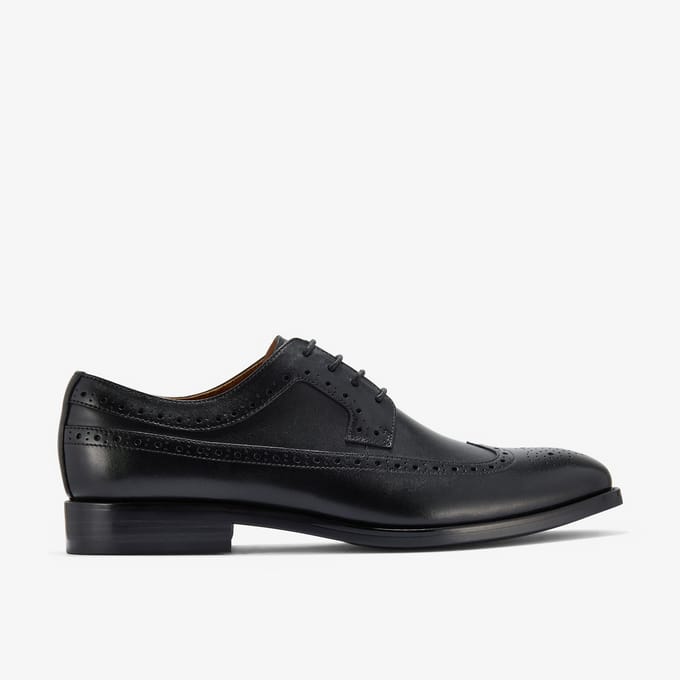 Banstead Tip Zwarte Leren Schoenen