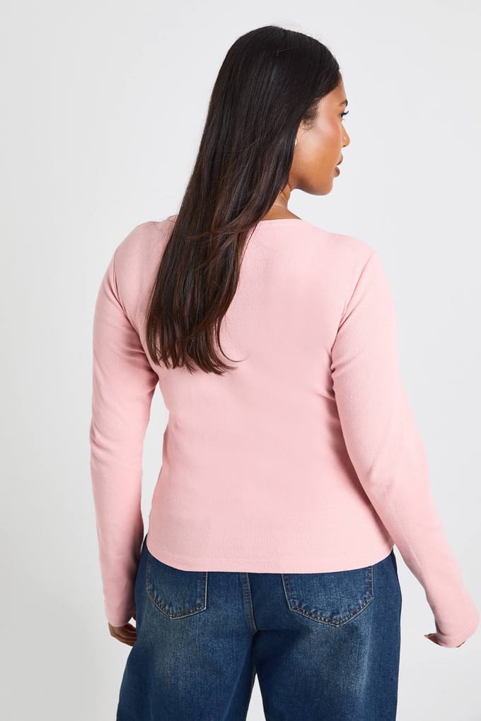 boohoo Dames Plus Basic geribbde scoop-hals lang gesneden lange mouwen getailleerde top | Roze | Maat: 44