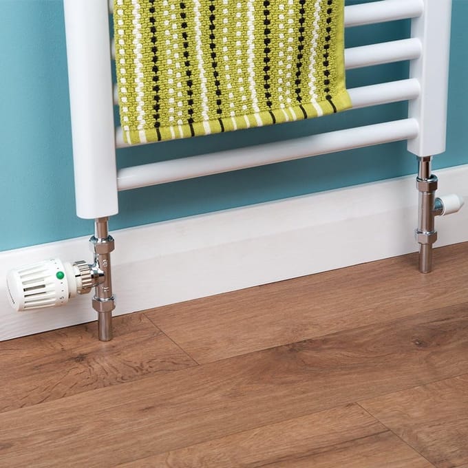 Thermostaatventiel - TRV radiator - Verwarming regelen - Bidirectioneel flow - 15 mm - Wit