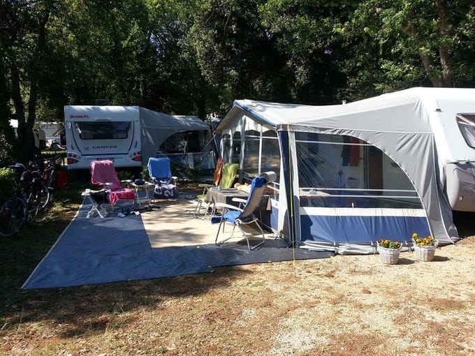 tentdoek / tentzeilbescherming / gronddoek = 9 x 4.20 mtr - 130 gr p/m²