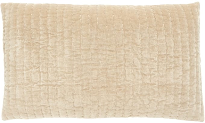 Nordal kussen Castor Zand Velvet 63 x 38, inclusief vulling