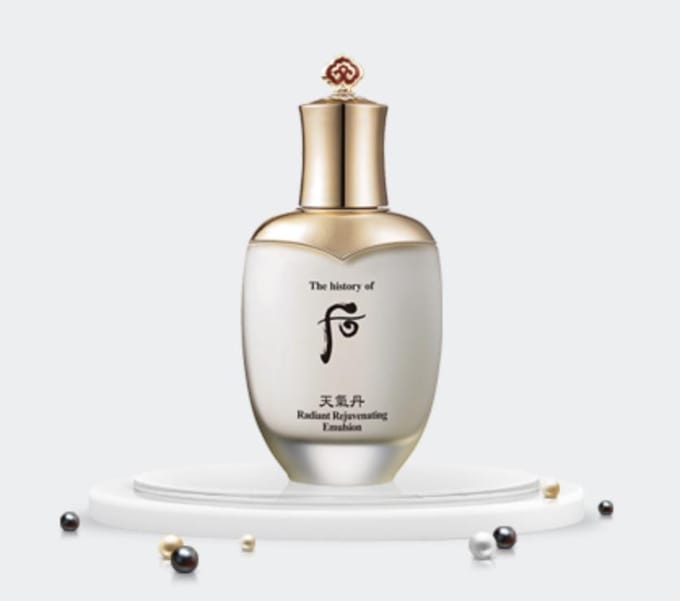THE HISTORY OF WHOO Cheongidan Hwahyun Radiant Rejuvenating Emulsion 110ml white