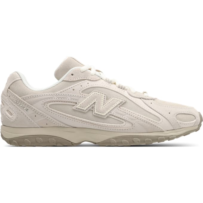 New Balance 204L Sneakers Dames - Beige - Maat 36 - Suède