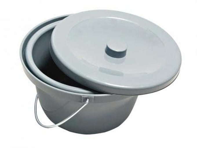 Toiletstoel Emmer met Deksel en Beugel