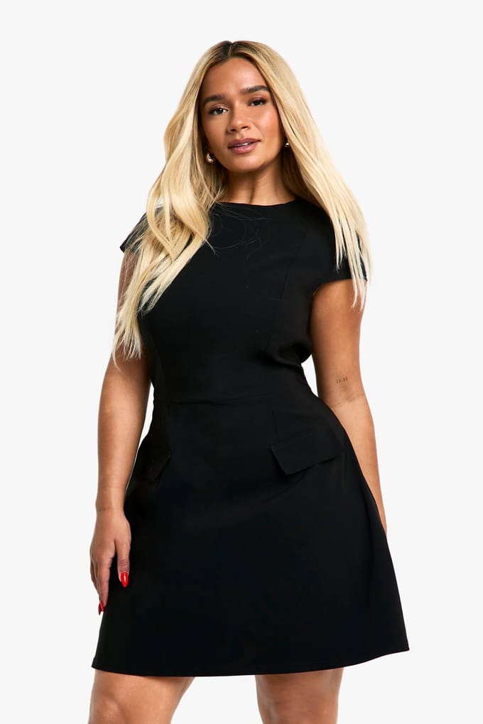boohoo Dames Plus Cap Sleeve Bengaline Skater Jurk | Zwart | Maat: 48