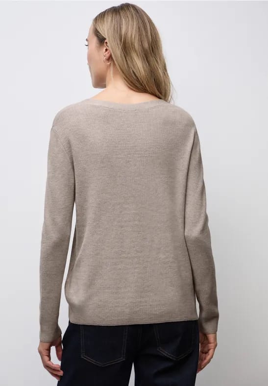 Basic trui met V-hals