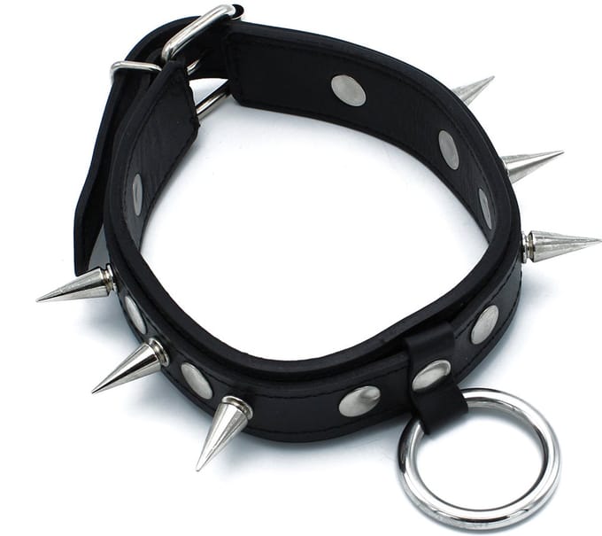 Kiotos - Zwarte Lederen Spiked Collar met O-Ring