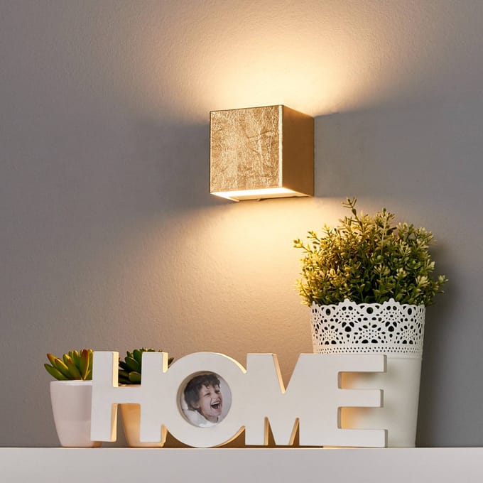 Lindby LED wandlamp Quentin, 9 cm breed, goudkleurig, metaal