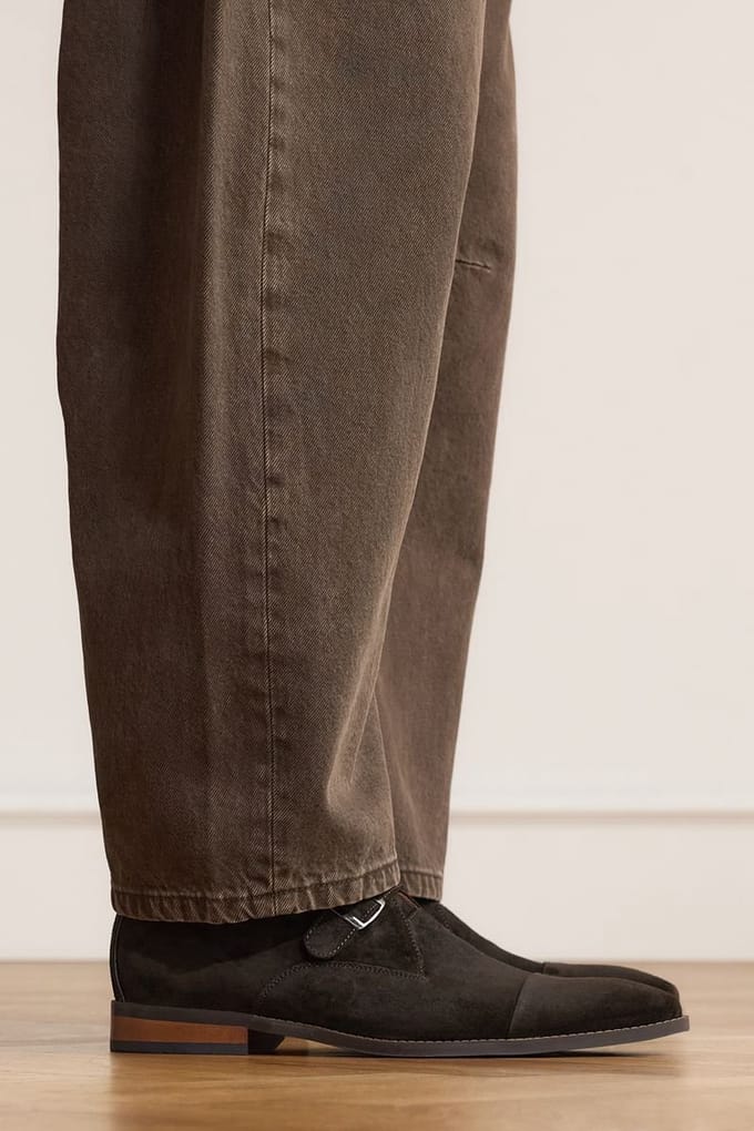 Manfield - Heren - Zwarte suède gespschoenen - Maat 46
