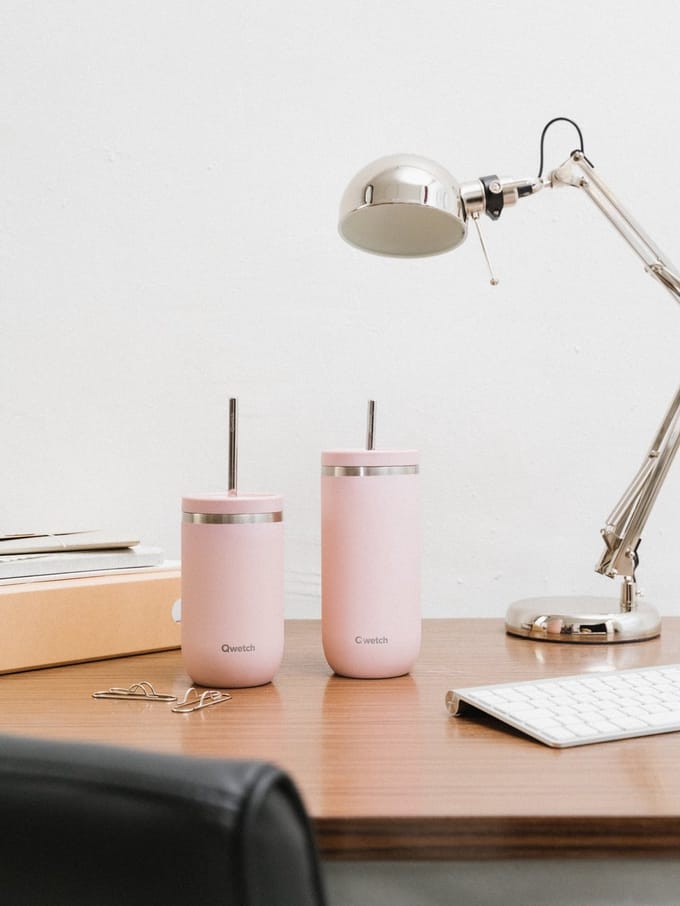 Qwetch Cold Cup Geïsoleerd - Pastel Roze