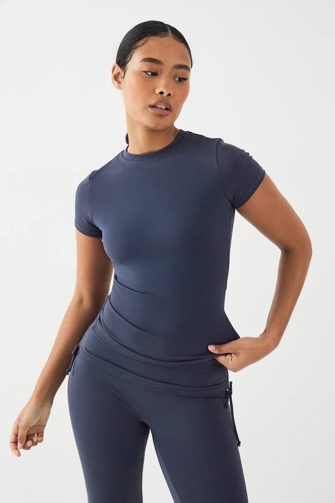 Dames DSGN Studio Ultra Sculpt Korte Mouwen Top | Midnight Blue | Maat: Large