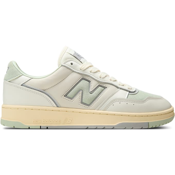 New Balance Bb950 Sneakers Dames - Beige - Maat 40.5 - Leer