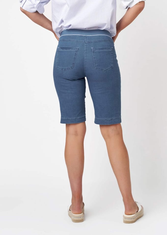 Jeansbermuda van licht denim - blauw - Gr. 38 van Goldner Fashion
