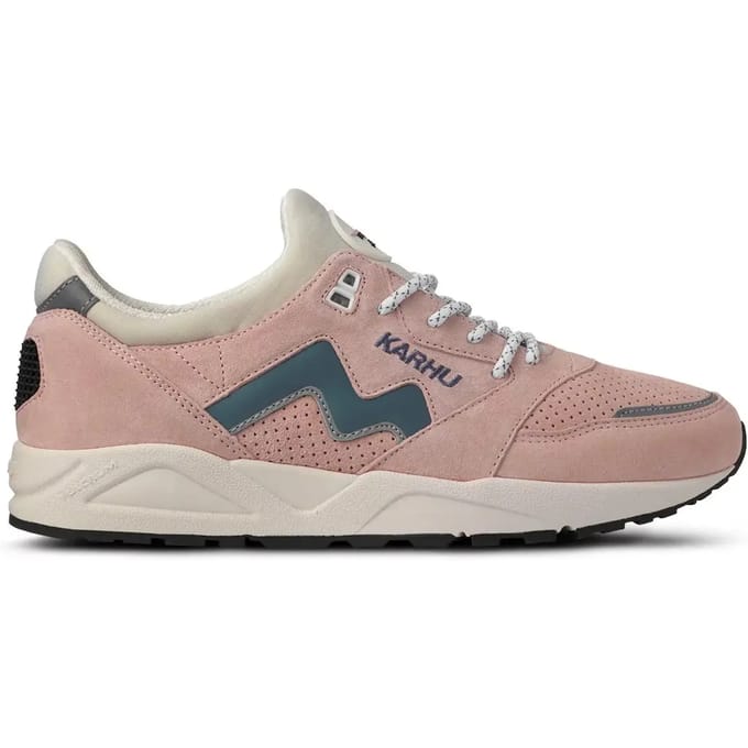 Trainers Karhu Aria 95