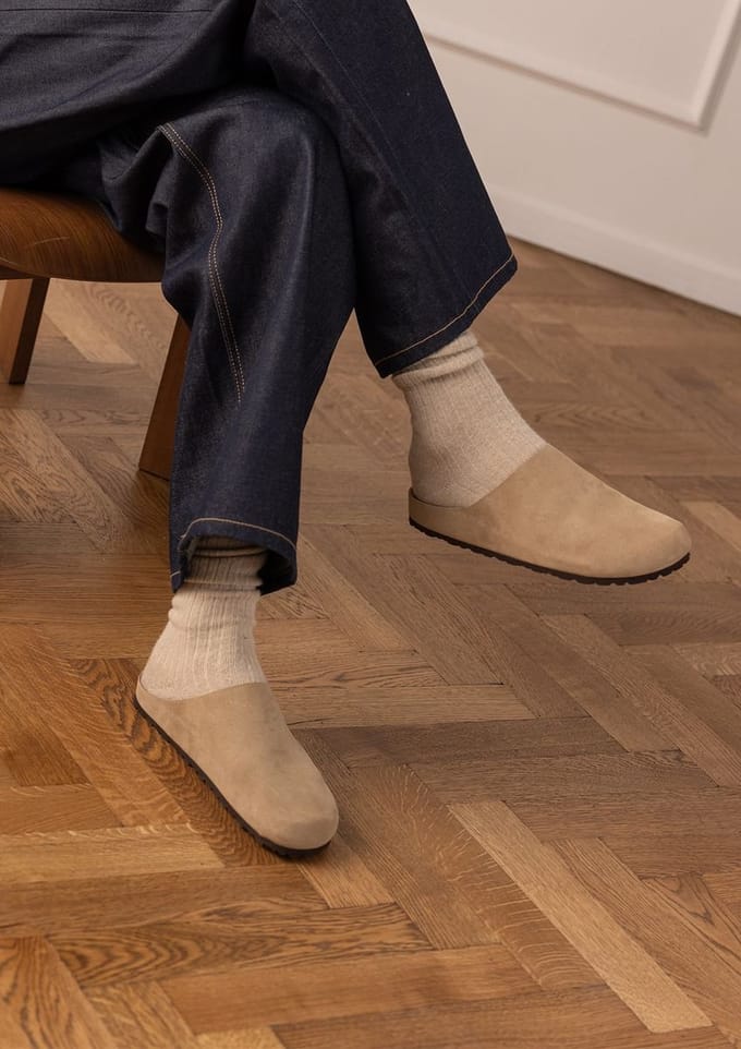 Manfield - Heren - Beige suède instappers - Maat 41