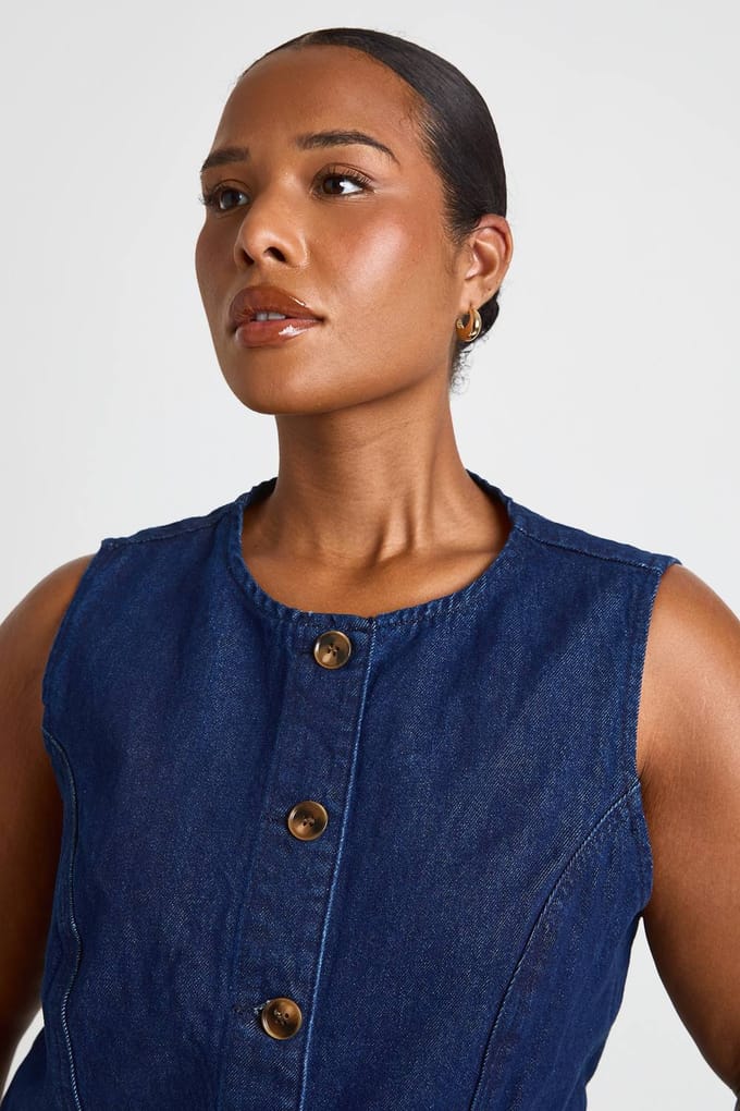 boohoo Dames Plus Gilet Met Hoornknopen | Indigo | Maat: 44