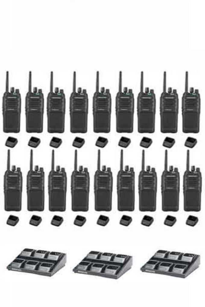 Set van 18 Kenwood TK-3701D IP55 Portofoon met 3 multiladers