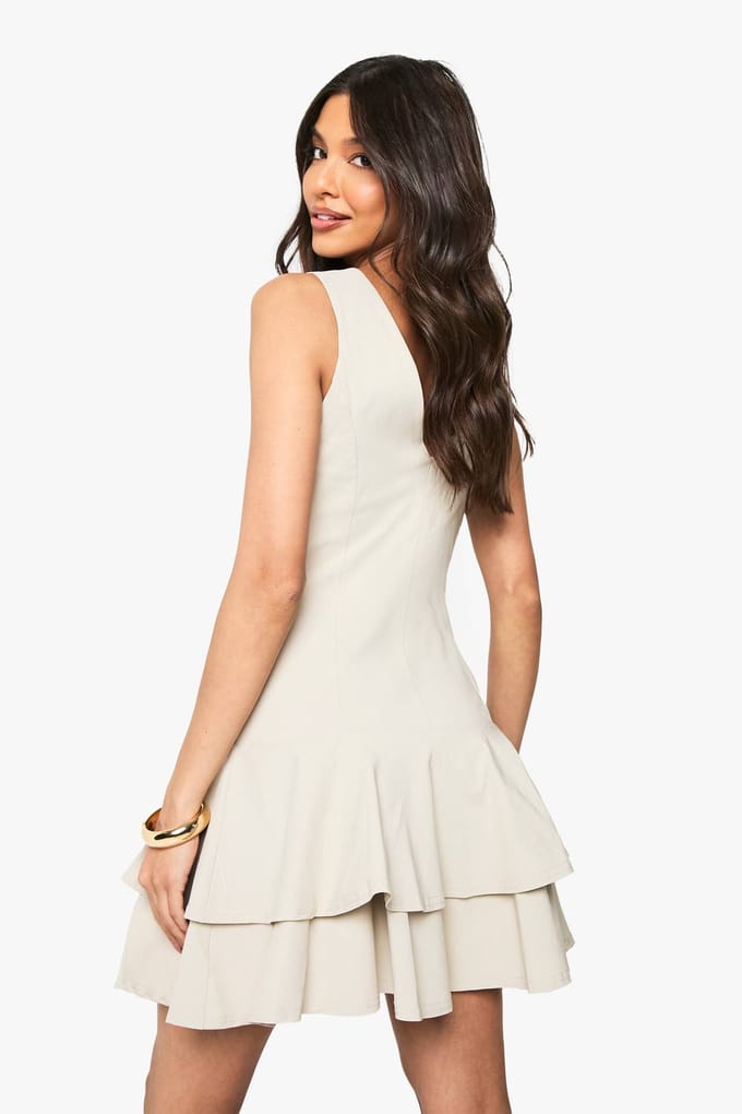 boohoo Dames Bengaline plunge mini-jurk met ruchenzoom en shift-silhouet | Stone | Maat: 8