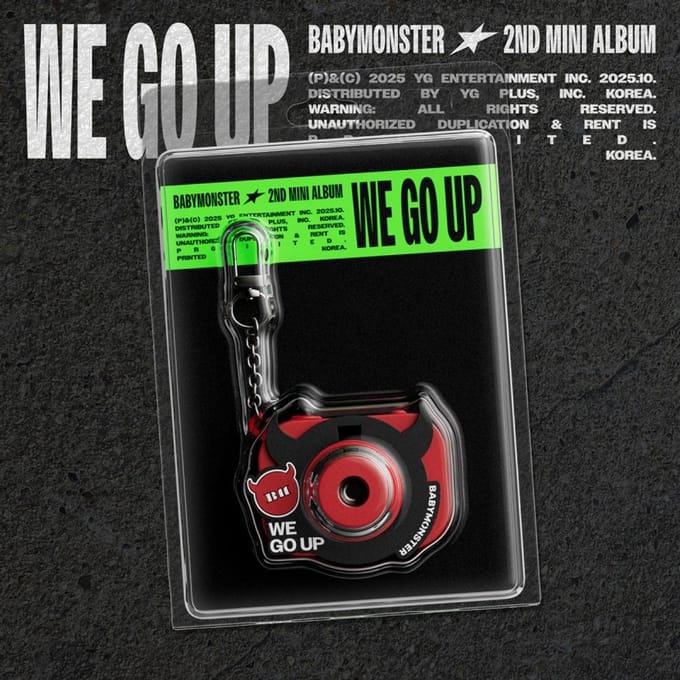 BABYMONSTER - WE GO UP (MINI BEAM SLEUTELHANGER Ver.) black