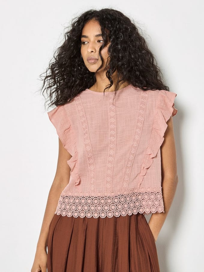 Katoenen top met ruches en borduursels